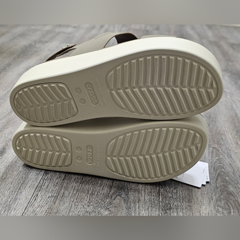 Crocs Women's Brooklyn Low Wedge Sandals - Size 8 *NWT* - Picture 7 of 7